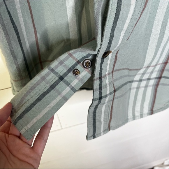 Carhartt Green Plaid Short Sleeve Loose Fit Button Up Work Shirt - Picture 4 of 6